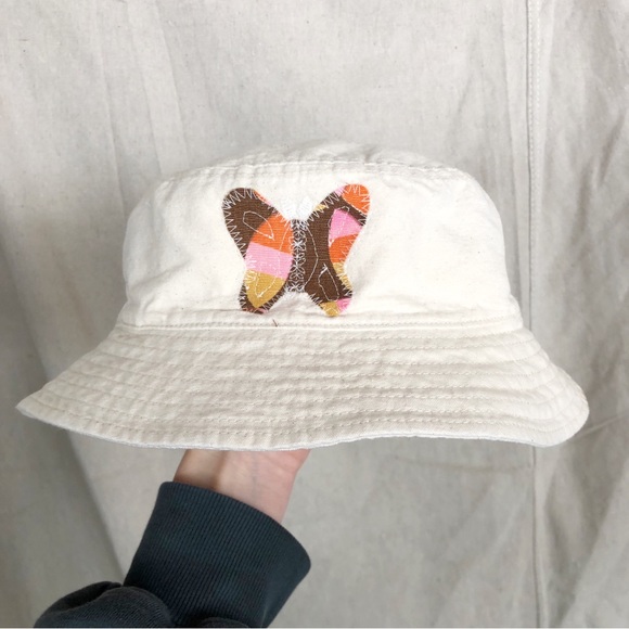 Madewell reworked butterfly bucket hat - Picture 1 of 7